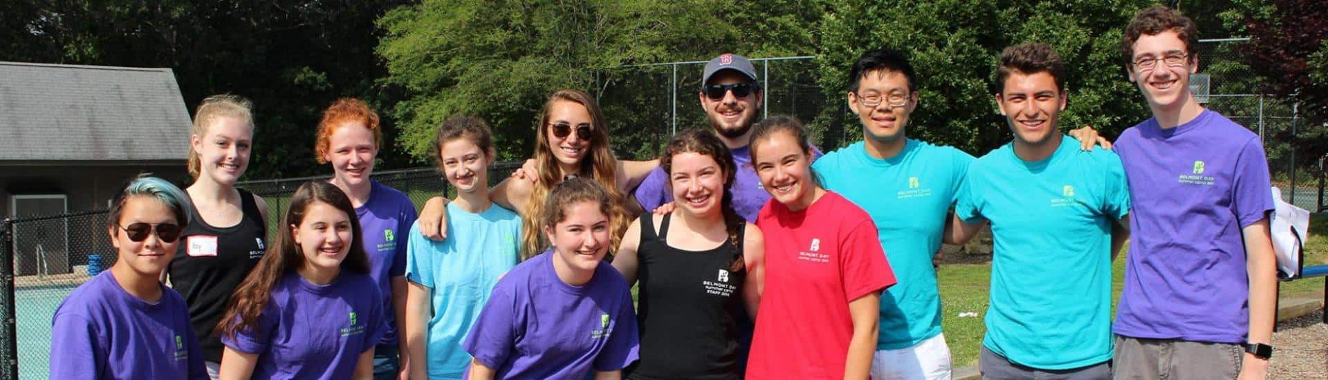 A group of BDS alums